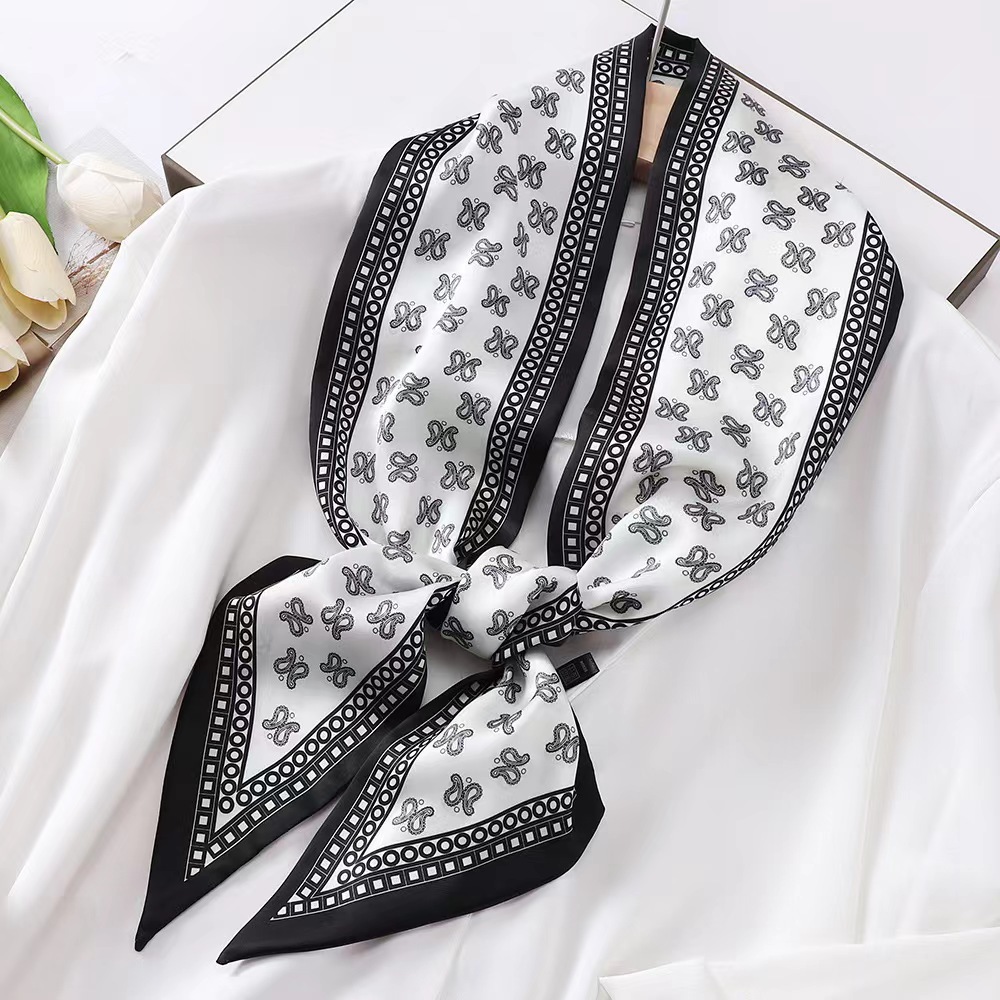 Luxury Zebra Print Silk Square - Luxury Lifestyle Store ulasan dan harga